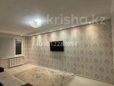 3-комнатная квартира · 70 м² · 4/5 этаж, Мкр. Авангард-3 53 за 19.5 млн ₸ в Атырау, мкр Авангард-2