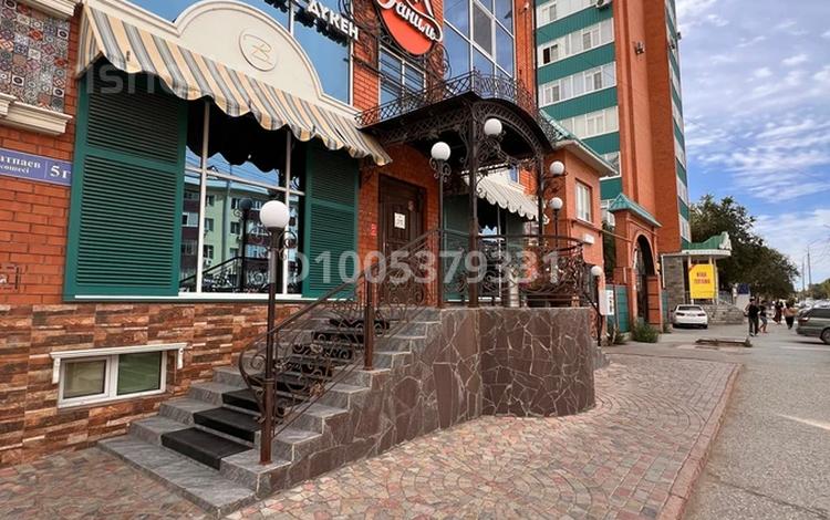 3-комнатная квартира · 119.8 м² · 11/11 этаж, мкр. Алтын орда, Каныша Сатбаева 5Б — Кондитерская Ваниль, ТД Алмаз за 41 млн ₸ в Актобе — фото 2
