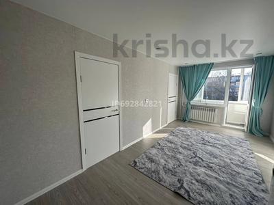 3-комнатная квартира, 50 м², 3/5 этаж, Мызы 41 за 21 млн 〒 в Усть-Каменогорске