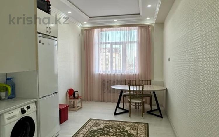 2-комнатная квартира · 85 м² · 8/14 этаж, 17-й мкр, ​17-й микрорайон 6 за 45 млн ₸ в Актау — фото 3