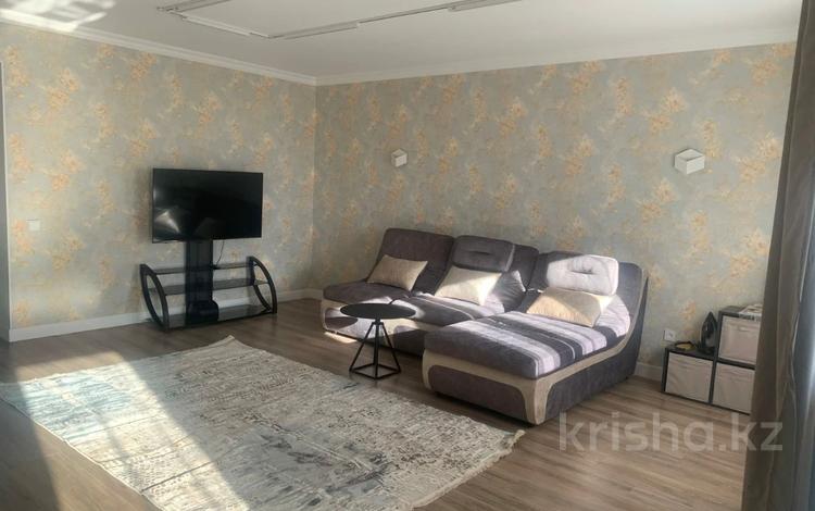 1-комнатная квартира, 42 м², 4/14 этаж, Сулейменова 24а за 32.5 млн 〒 в Алматы — фото 2