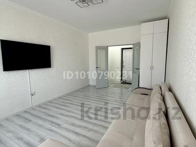 1-комнатная квартира · 45 м² · 3/5 этаж, Астана — Алдабергенова Астана за 10 000 〒 в Талдыкоргане, мкр Болашак