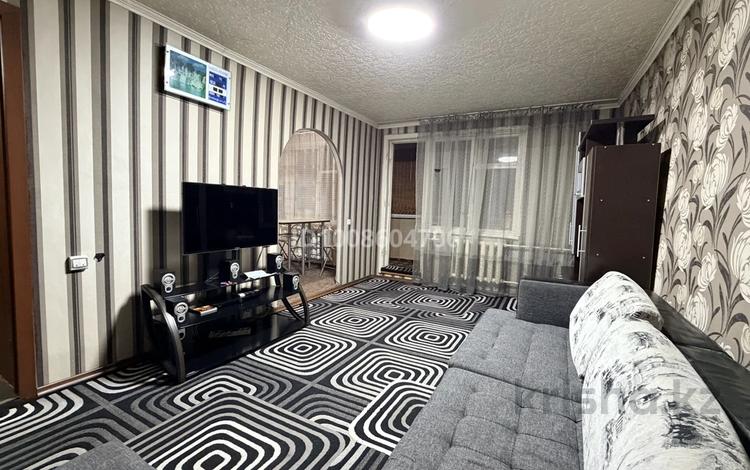 1-комнатная квартира · 36 м² · 6/6 этаж, Кажедуба 54 — Район Пристани за 130 000 ₸ в Усть-Каменогорске — фото 2