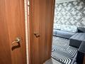 1-комнатная квартира · 36 м² · 6/6 этаж, Кажедуба 54 — Район Пристани за 130 000 ₸ в Усть-Каменогорске — фото 7