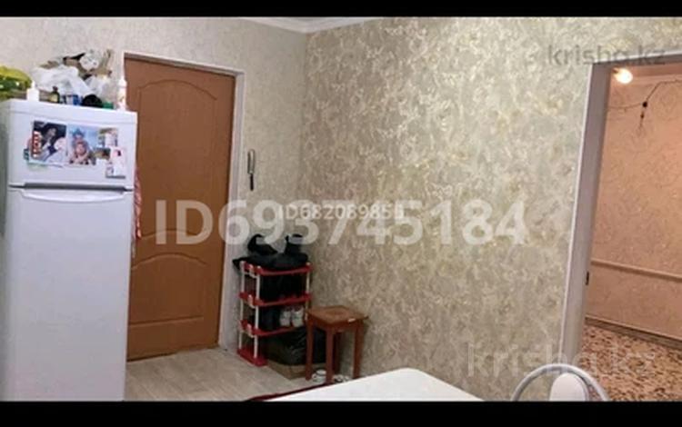 2-бөлмелі пәтер · 30 м² · 2/5 қабат, Маресьева 75 — Школа лицей 20, бағасы: 7 млн ₸ в Актобе — фото 2