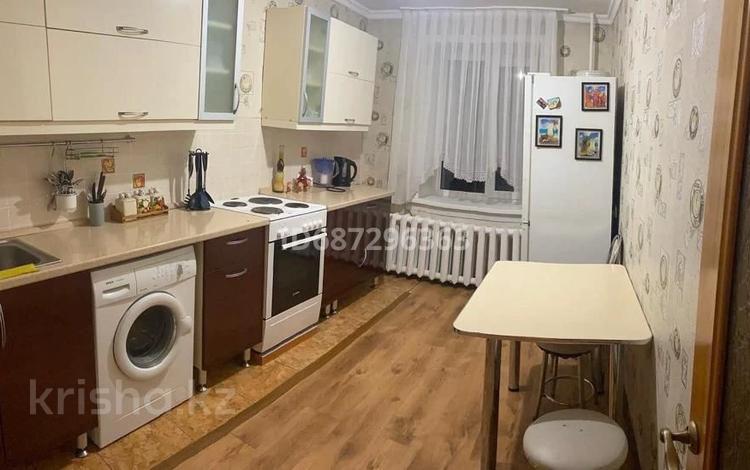4-комнатная квартира, 97 м², 6/6 этаж, Камзина 82 — Батырмол за 25.5 млн 〒 в Павлодаре — фото 2