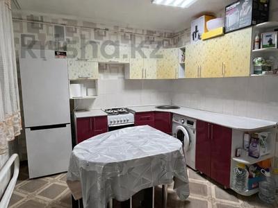 3-бөлмелі пәтер · 64 м² · 4/5 қабат, Назарбаева 29/3, бағасы: 20.6 млн ₸ в Усть-Каменогорске