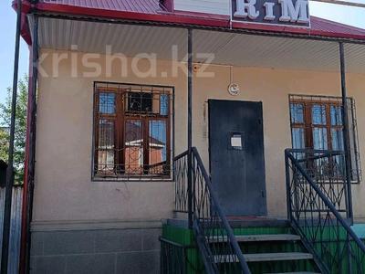 Кеңселер, дүкендер мен бутиктер, қоғамдық тамақтану орны, сұлулық салондары, медорталықтар мен дәріханалар · 130 м², бағасы: 25 млн 〒 в Уральске