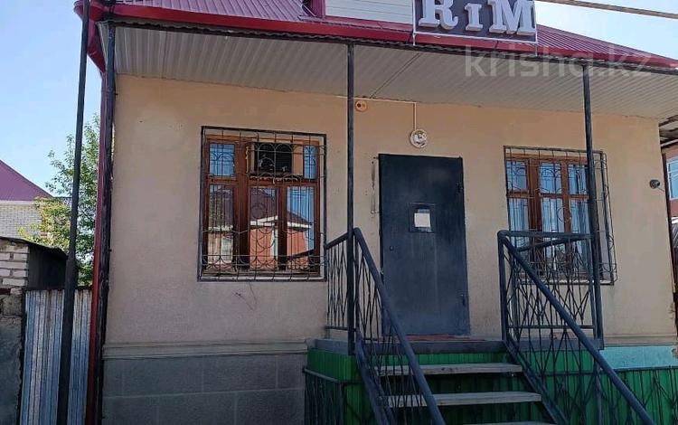 Кеңселер, дүкендер мен бутиктер, қоғамдық тамақтану орны, сұлулық салондары, медорталықтар мен дәріханалар · 130 м², бағасы: 25 млн ₸ в Уральске — фото 3