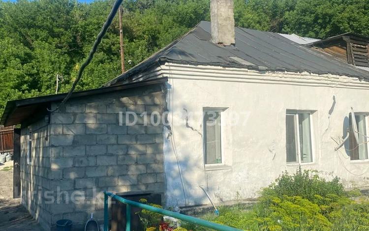 Часть дома · 2 комнаты · 41.3 м² · 3.7 сот., Прохладная 1/1 — Находится возле магазина Самал за 6.5 млн 〒 в Усть-Каменогорске — фото 2