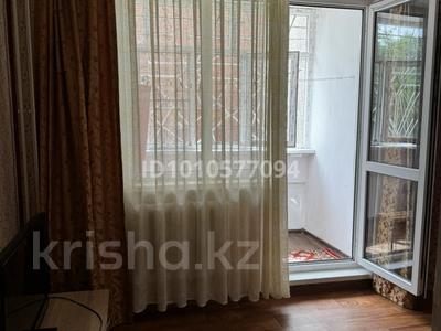 1-бөлмелі пәтер · 33 м² · 1/5 қабат, 10 мкр 7, бағасы: 11.2 млн ₸ в Аксае