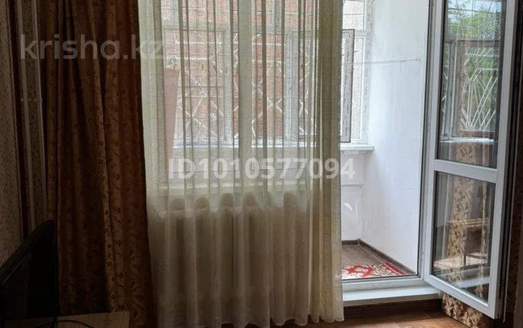 1-бөлмелі пәтер · 33 м² · 1/5 қабат, 10 мкр 7, бағасы: 11.2 млн ₸ в Аксае — фото 2