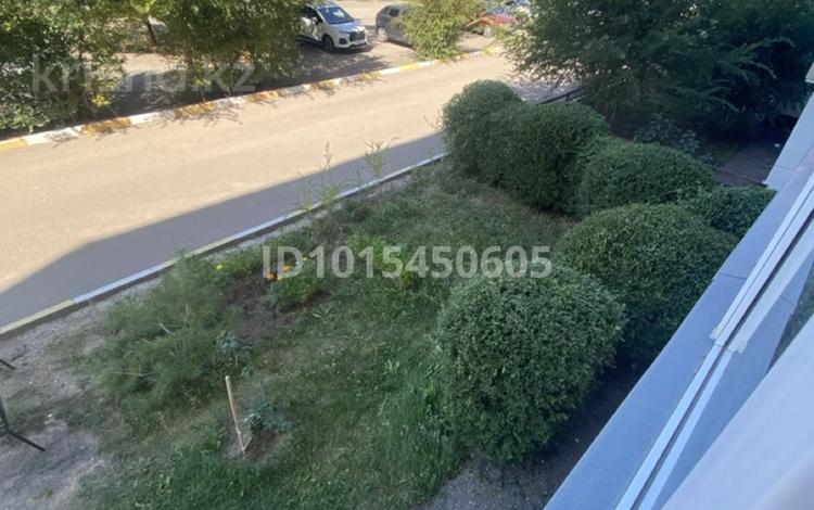 3-бөлмелі пәтер · 65 м² · 1/5 қабат, Юго-Восток ш/а., Муканова 80, бағасы: 30 млн ₸ в Караганде, Казыбек би р-н — фото 2
