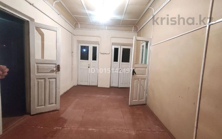 3-бөлмелі пәтер · 70 м², ЖМ Сайрам, С.Сатыбалдиев 10, бағасы: 200 000 ₸ в Шымкенте, Каратауский р-н — фото 2