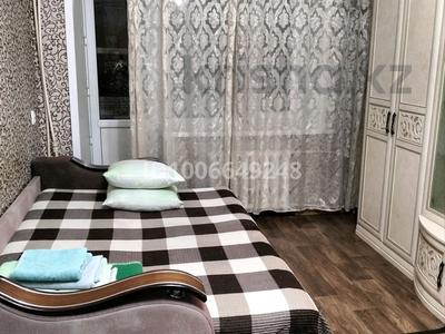1-комнатная квартира · 35 м² · 4/5 этаж, Майкудук, Майкудук, 12й микрорайон 1 за 9 000 〒 в Караганде, Алихана Бокейханова р-н