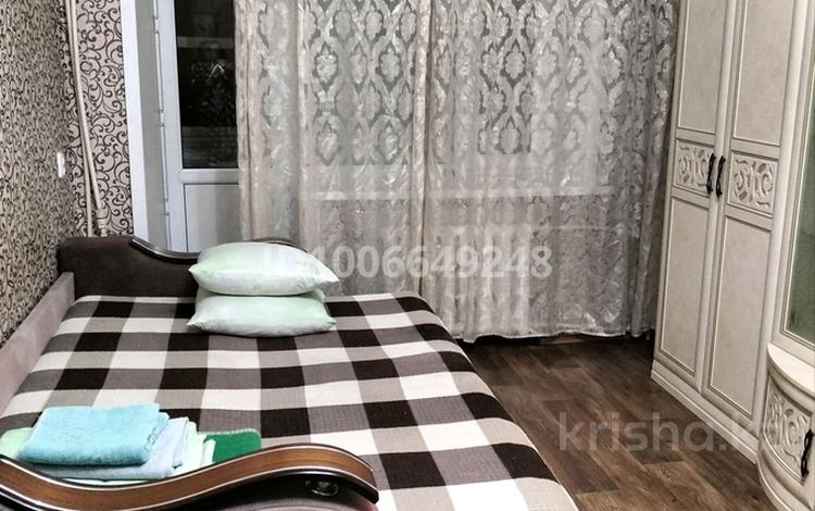 1-комнатная квартира · 35 м² · 4/5 этаж, Майкудук, Майкудук, 12й микрорайон 1 за 9 000 ₸ в Караганде, Алихана Бокейханова р-н — фото 2