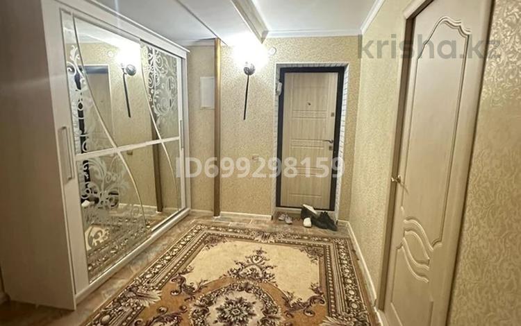 2-комнатная квартира · 65 м² · 1/5 этаж, Старый город, Белги Каган 42 за 10 000 ₸ в Актобе — фото 2
