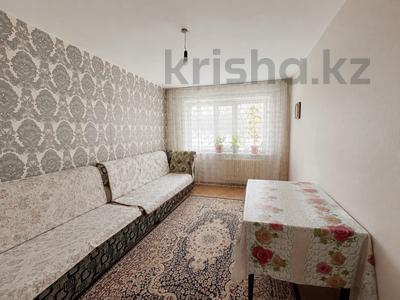 2-бөлмелі пәтер · 43.6 м² · 1/5 қабат, Майкудук, 15й микрорайон, бағасы: 8.5 млн ₸ в Караганде, Алихана Бокейханова р-н