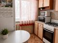 2-бөлмелі пәтер · 43.6 м² · 1/5 қабат, Майкудук, 15й микрорайон, бағасы: 8.5 млн ₸ в Караганде, Алихана Бокейханова р-н — фото 3