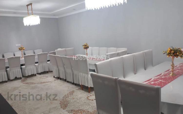 Дом · 6 комнат · 300 м², Абая 54 за 120 000 〒 в Щучинске — фото 23