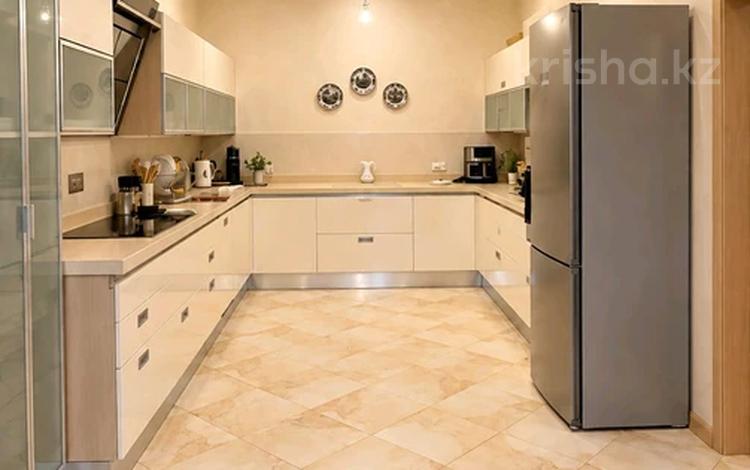4-бөлмелі пәтер · 299.1 м² · 3/5 қабат, Омаровой 25 — Предгорье Заилийского Алатау, бағасы: 190 млн ₸ в Алматы, Медеуский р-н — фото 2