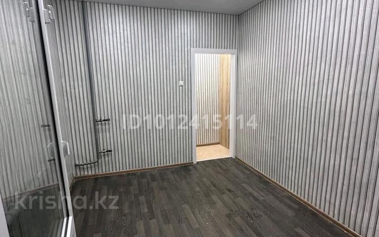 Офисы, салоны красоты, кабинеты и рабочие места · 11.6 м² за 80 000 ₸ в Павлодаре — фото 2