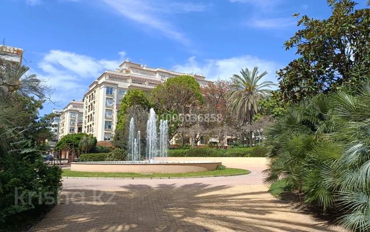 3-комнатная квартира · 90 м² · 5/7 этаж, Parque Central 9 за 400 млн ₸ в Эстепоне — фото 2