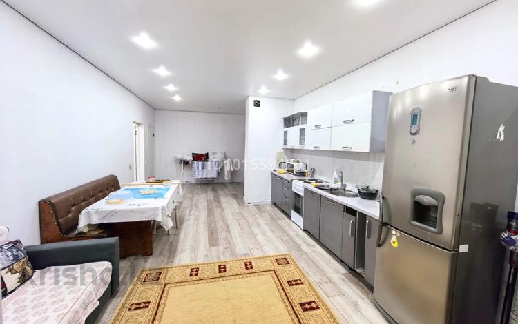 1-бөлмелі пәтер · 64 м² · 14/16 қабат, Шұғыла ш/а., жуалы, бағасы: 26 млн ₸ в Алматы, Наурызбайский р-н — фото 2