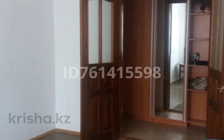 2-комнатная квартира · 50 м² · 3/6 этаж, мкр 8, 101 стр бригады — Клиника "Куаныш" за 18.5 млн ₸ в Актобе — фото 2