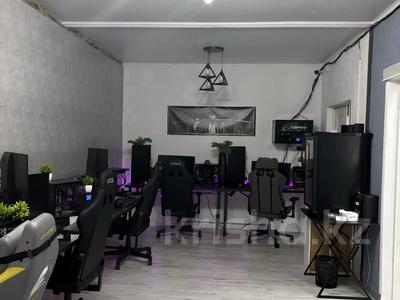 1-бөлмелі пәтер · 49 м² · 1/5 қабат, мкр. Алтын орда 40в, бағасы: 16.5 млн ₸ в Актобе