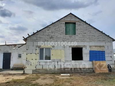 Отдельный дом · 3 комнаты · 160 м² · 10 сот., Сәттілік 42 — Возле трассы за 15 млн ₸ в Актобе, жилой массив Курайлы