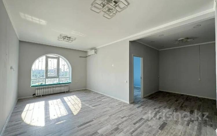 3-комнатная квартира, 82 м², 14/18 этаж, Навои 208 — Торайгырова за 62 млн 〒 в Алматы, Бостандыкский р-н — фото 13