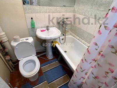 2-бөлмелі пәтер · 49 м² · 2/5 қабат, Царёва 17 — Район мечеть, бағасы: 110 000 ₸ в Аксу