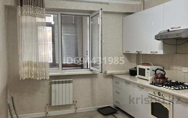 1-комнатная квартира, 40 м² помесячно, Асыл Арман 5