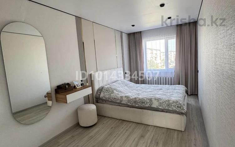4-бөлмелі пәтер · 89 м² · 3/5 қабат, Ердена — Район 4 школы, бағасы: 30 млн ₸ в Сатпаев — фото 2