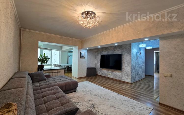 3-комнатная квартира, 90 м², 2/9 этаж, мкр Аксай-2 за 50 млн 〒 в Алматы, Ауэзовский р-н — фото 14
