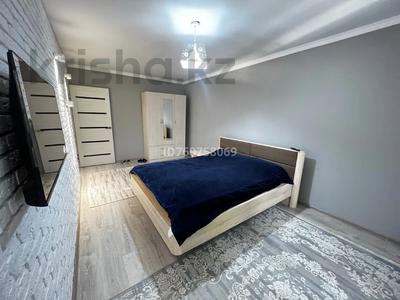 1-бөлмелі пәтер · 32 м² · 2/5 қабат, 16-й микрорайон, 16-й микрорайон 59 — Жибек жолы - Рыскулова, бағасы: 10 000 〒 в Шымкенте, Аль-Фарабийский р-н