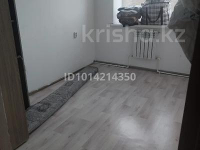 3-бөлмелі пәтер · 63 м² · 1/2 қабат, Ауэзова 3Б, бағасы: 10 млн ₸ в Ботакаре