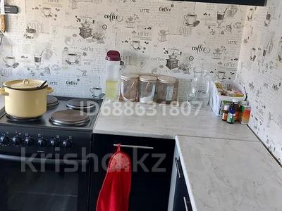 4-бөлмелі пәтер · 61 м² · 5/5 қабат, Камзина 19, бағасы: 13 млн ₸ в Аксу