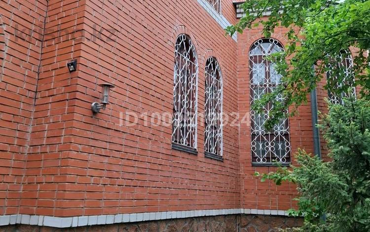 Отдельный дом · 5 комнат · 250 м² · 10 сот., Контрольная 110Б — Остановка. детский сад за 55 млн 〒 в Семее — фото 2