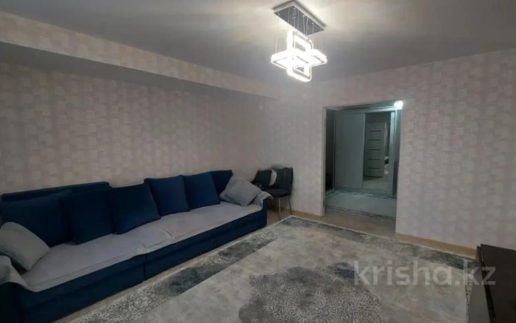 3-комнатная квартира, 82.8 м², 9/10 этаж, Аль-Фараби 18 за 30 млн 〒 в Усть-Каменогорске — фото 3