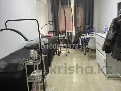 Кеңселер, кабинеттер және жұмыс орындары · 16 м², бағасы: 56 000 ₸ в Усть-Каменогорске, Ульбинский