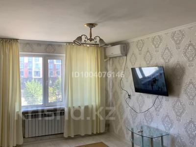 Аренда квартир в Шымкенте: 2-комнатная квартира · 45 м² · 4/5 этаж, 18-й микрорайон, 18-й микрорайон 24 — Рускулбекова за 160 000 〒 2-комнатная квартира · 45 м² · 4/5 этаж, 18-й микрорайон, 18-й микрорайон 24 — Рускулбекова за 160 000 〒 в Шымкенте, Аль-Фарабийский р-н