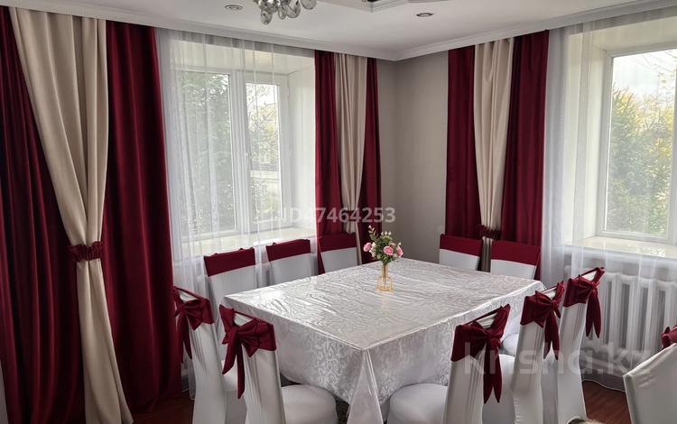 Дом · 7 комнат · 200 м², Габбасова — Мусы Джалиля за 75 000 ₸ в Семее — фото 54