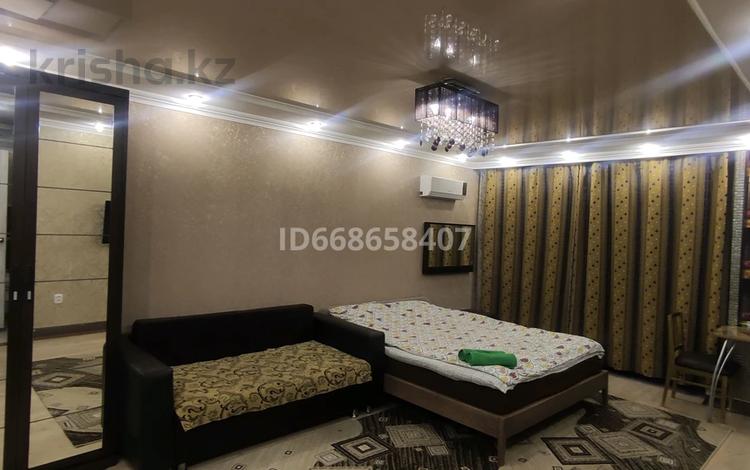 1-комнатная квартира · 30 м² · 2/9 этаж, мкр Новый Город — Бухар жырау за 10 000 ₸ в Караганде, Казыбек би р-н — фото 16
