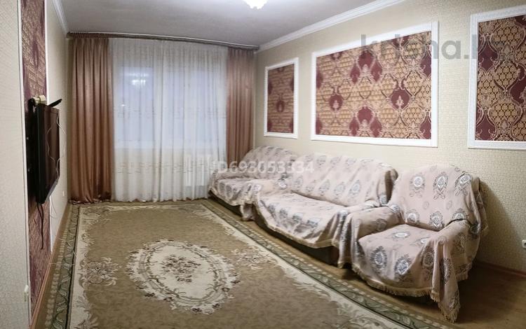 2-бөлмелі пәтер, 70 м², 9/10 қабат ай сайын, Кумисбекова 8 — Кумисбекова-Сейфуллина, бағасы: 190 000 〒 в Астане, Сарыарка р-н — фото 2