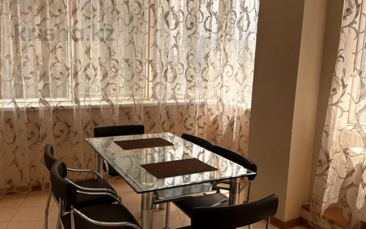 2-комнатная квартира · 90 м², Аль-фараби за 600 000 ₸ в Алматы, Бостандыкский р-н — фото 3