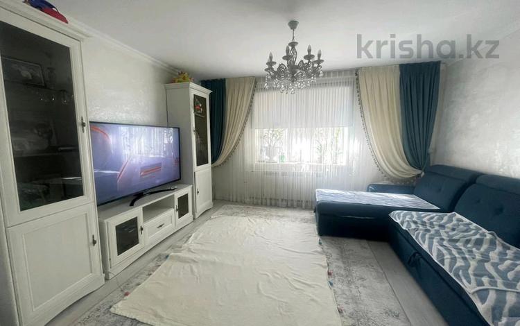 4-комнатная квартира, 96 м², 1/5 этаж, Каблиса Жырау 213а за 30 млн 〒 в Талдыкоргане — фото 2