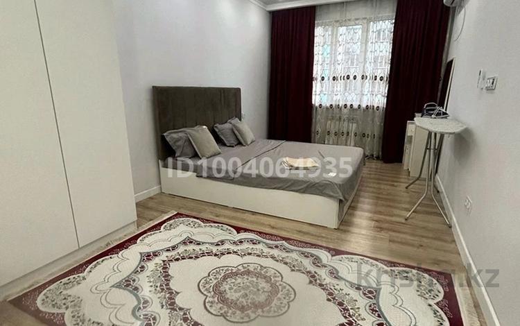1-бөлмелі пәтер · 45 м² · 5/12 қабат, Кошкарбаева 1140 — Аэропорт Аппорт, бағасы: 4 000 ₸ в  — фото 2