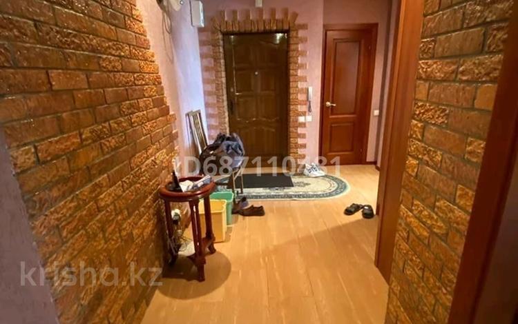 3-бөлмелі пәтер · 78.5 м² · 6/10 қабат, мкр Астана 9, бағасы: 200 000 ₸ в Уральске — фото 2